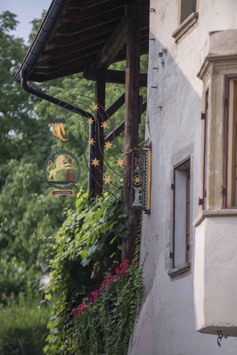 Welcome to the restaurant "Zum Löwen" in Tisens.
